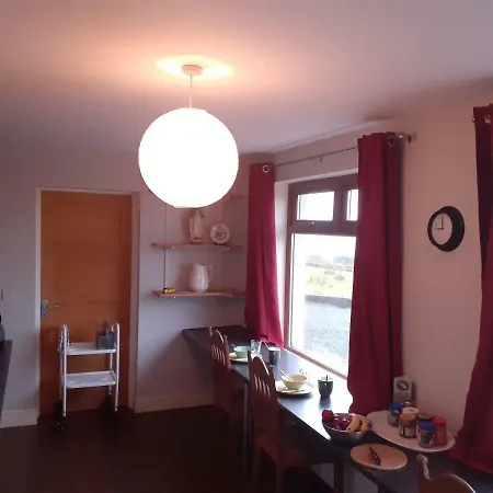 Sona Baile ホームステイ Dooagh